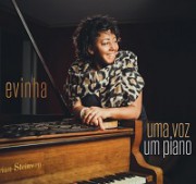 Uma voz, um piano